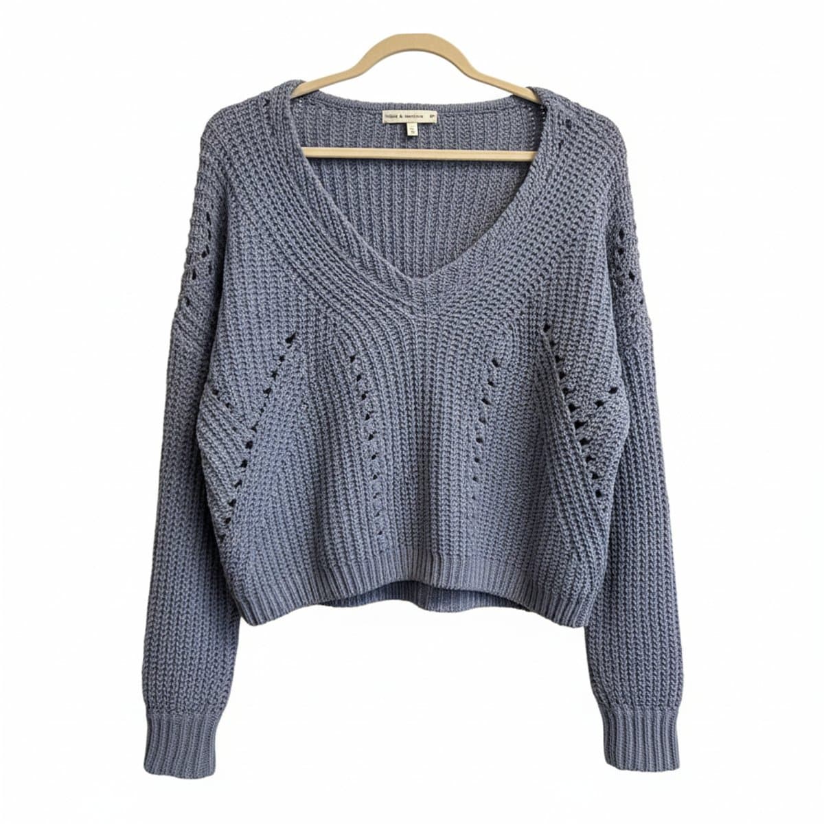 Moon & Madison grey Chunky Knit Cropped V-Neck Sweater