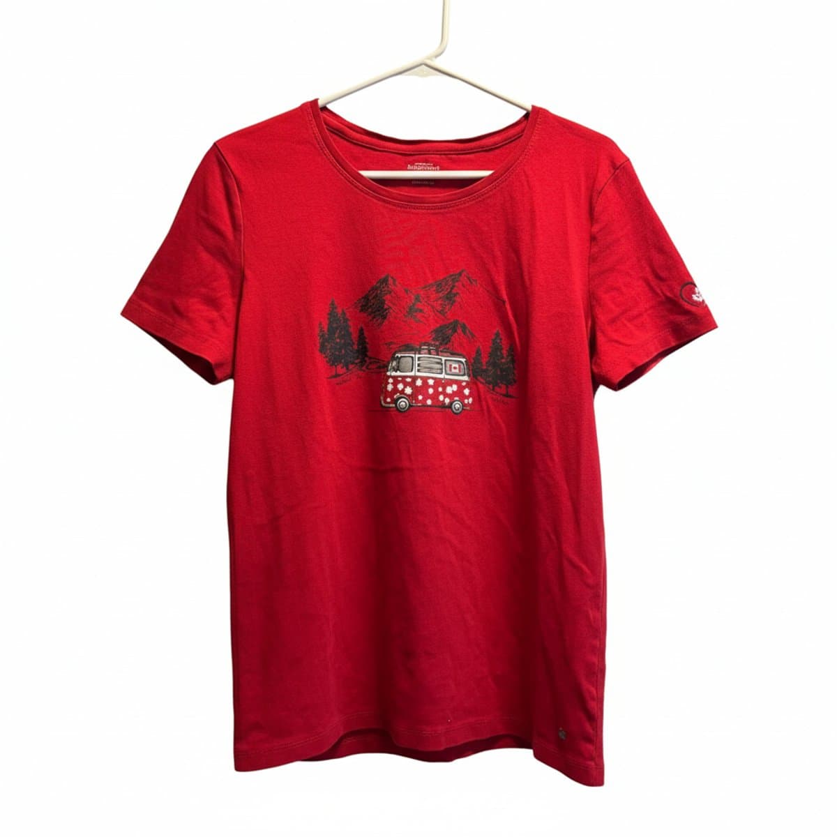 Northern Reflections Canadian Cabin Life Graphic Tee in Crimson