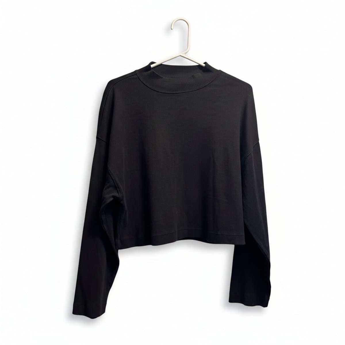The Essential Midnight Ribbed Mock Neck Crop