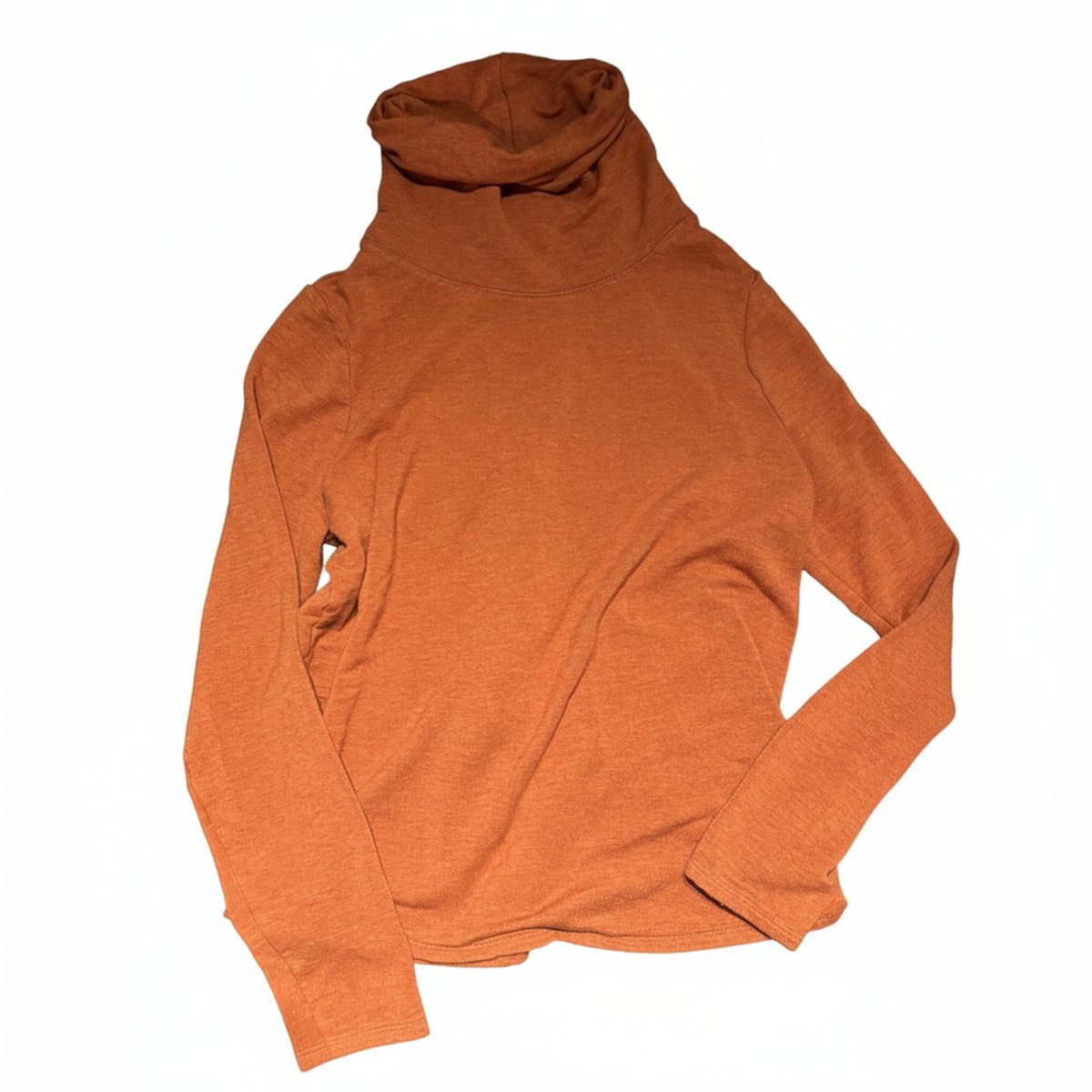 Womens Gap terracotta heathered turtleneck sweater, soft long sleeve layering top, available at handpicked306 boutique in Carlyle SK.