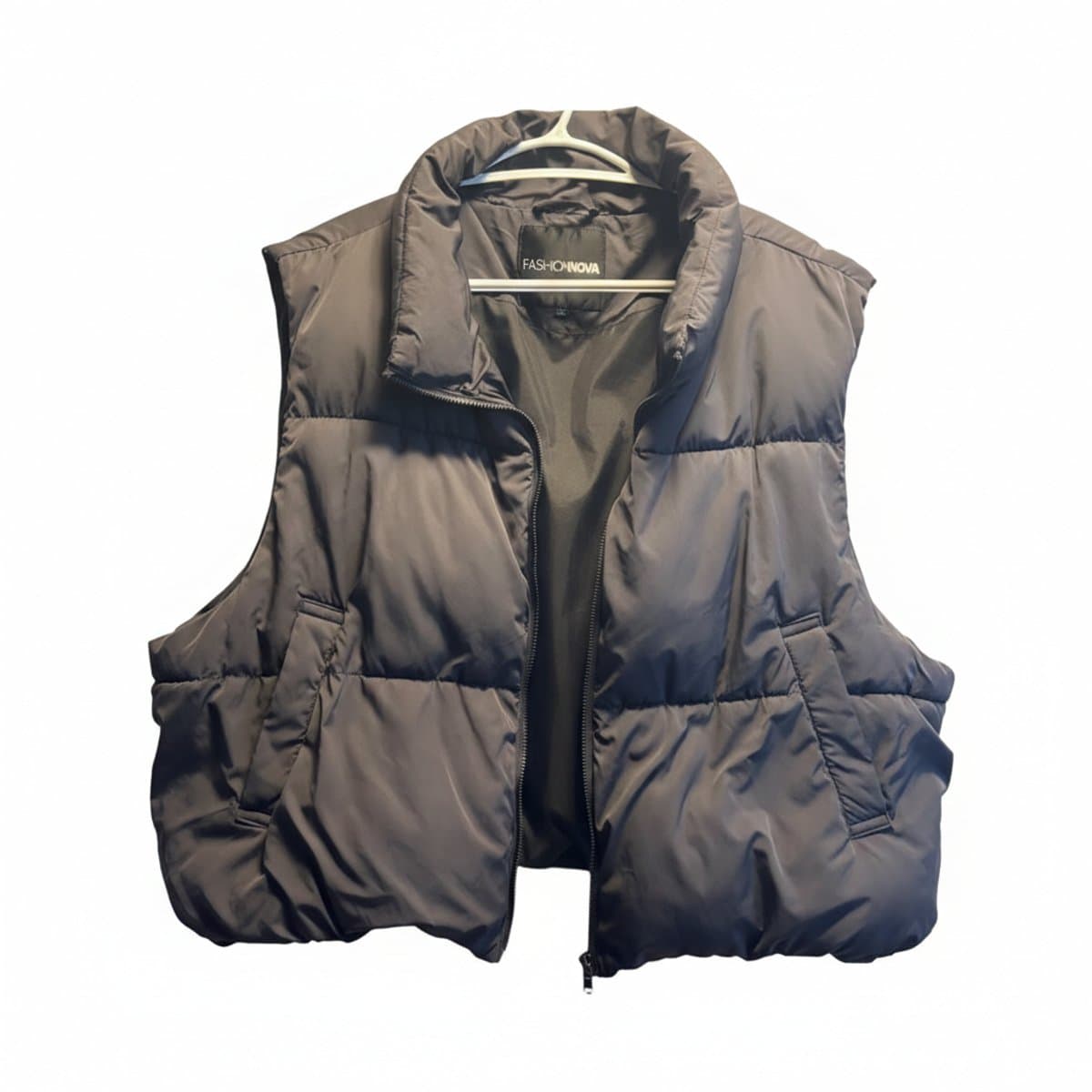 Fashion Nova 'On-The-Go' Essential Puffer Vest in Onyx