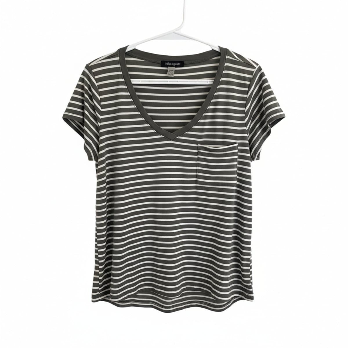 Chic Green Striped Pocket Tee