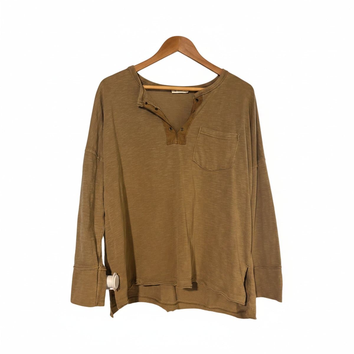 Vintage-Inspired Earthy Khaki Henly Long Sleeve Top