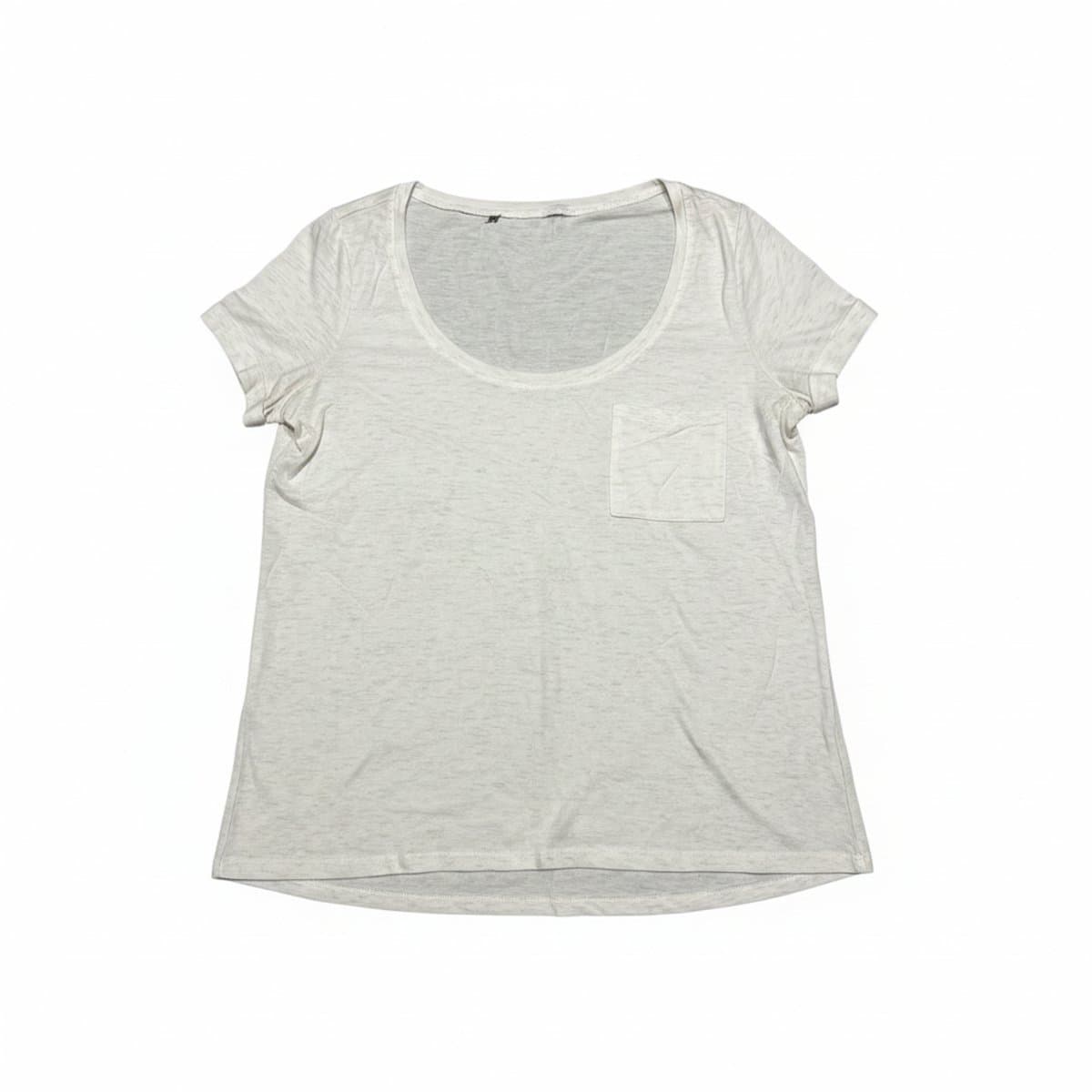 Essential Heathered Off-White Pocket Scoop Neck Tee