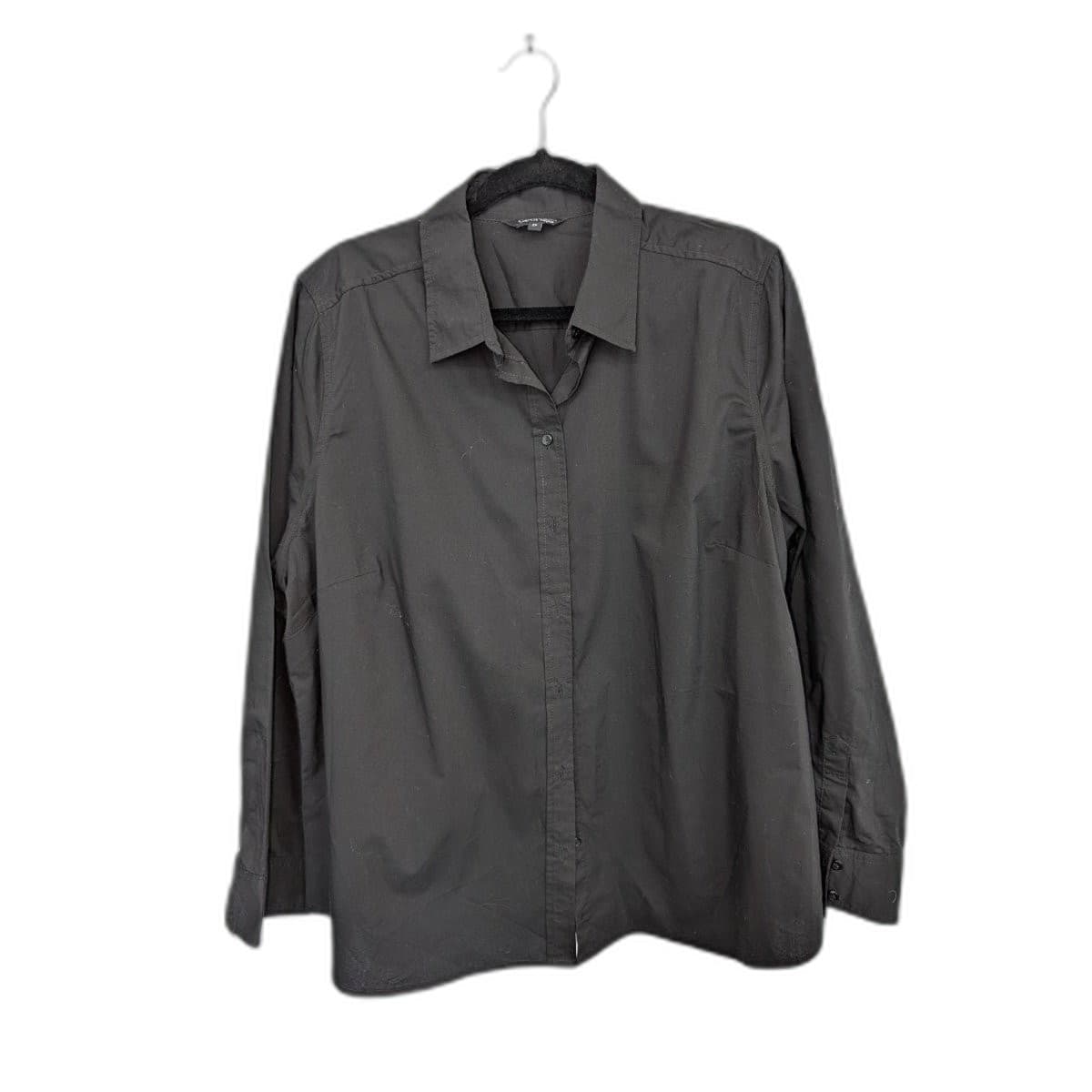Elegant Black Long-Sleeve Shirt